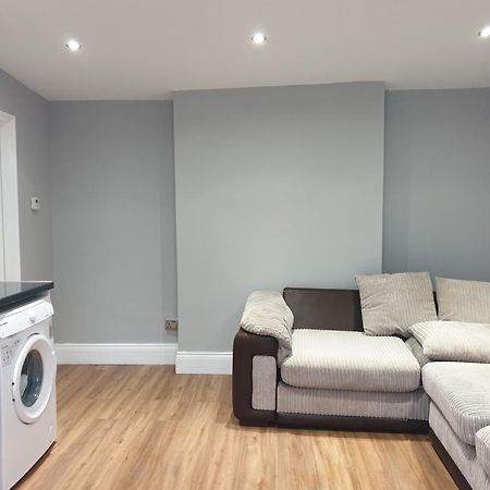 Lovely 1 Bedroom Flat High Barnet 3 Mins Away Zewnętrze zdjęcie