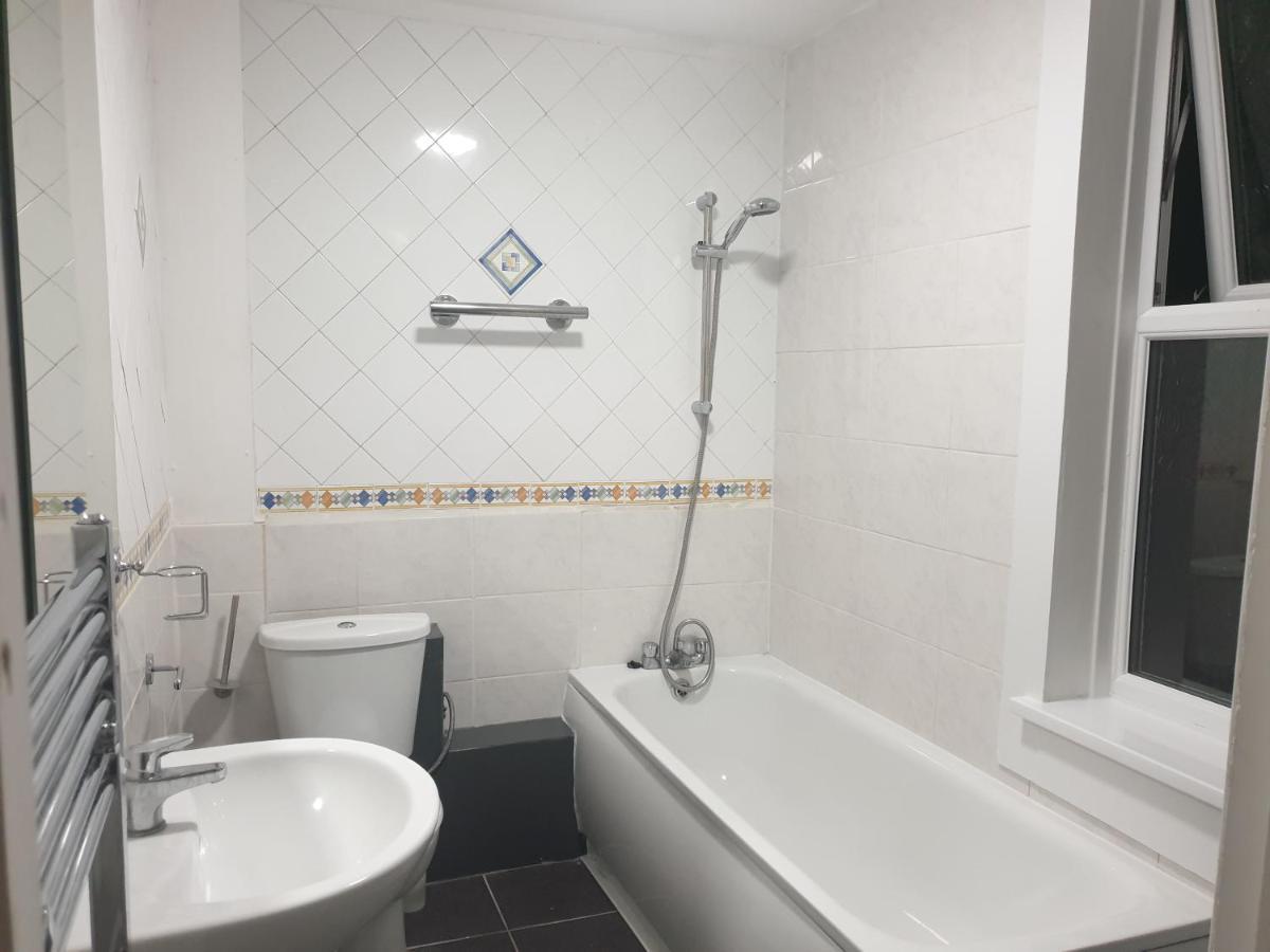 Lovely 1 Bedroom Flat High Barnet 3 Mins Away Zewnętrze zdjęcie