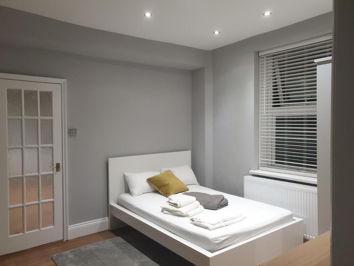 Lovely 1 Bedroom Flat High Barnet 3 Mins Away Zewnętrze zdjęcie